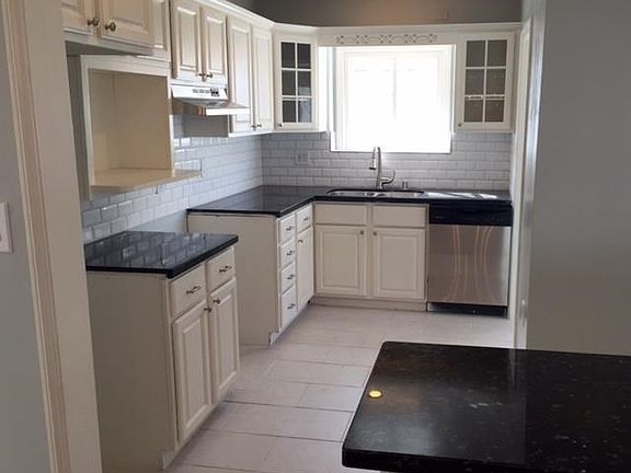 4th image of 9801 S 8th Ave