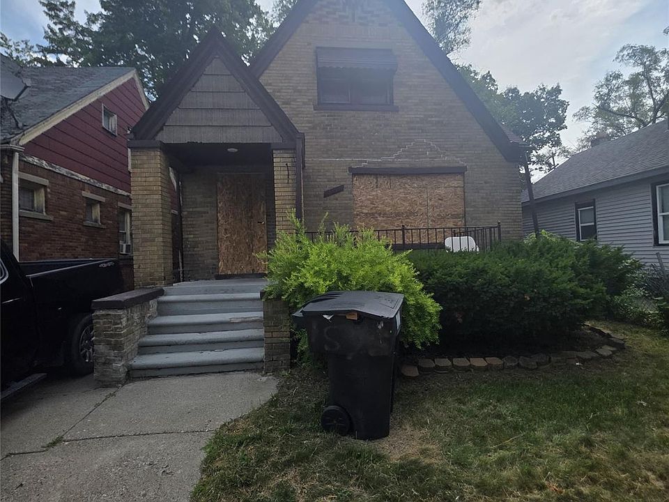 1st image of 15766 Cruse St