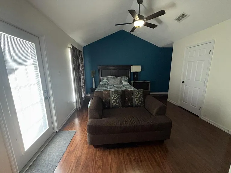 1131 Century Oaks Dr #C — Photo 31