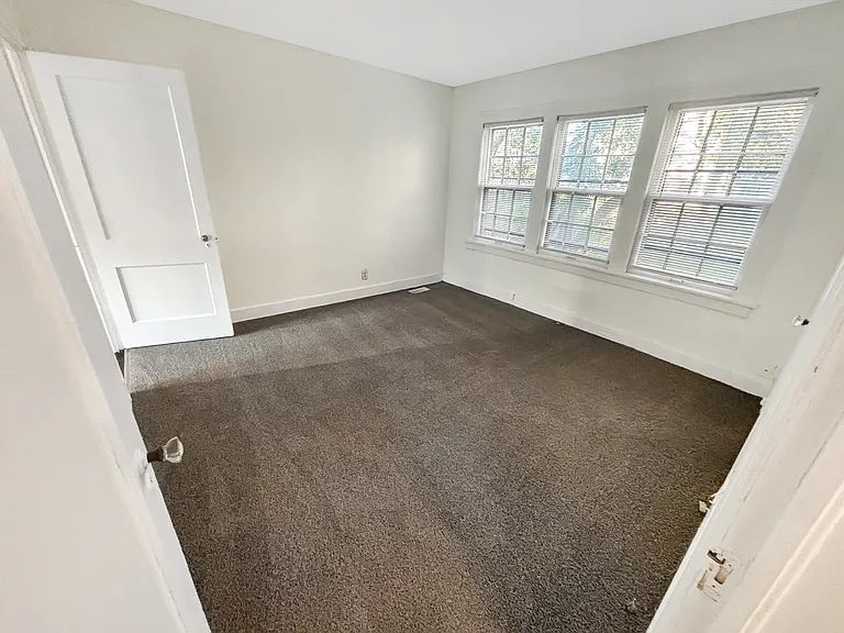 400 E Meyer Blvd #400 — Photo 9