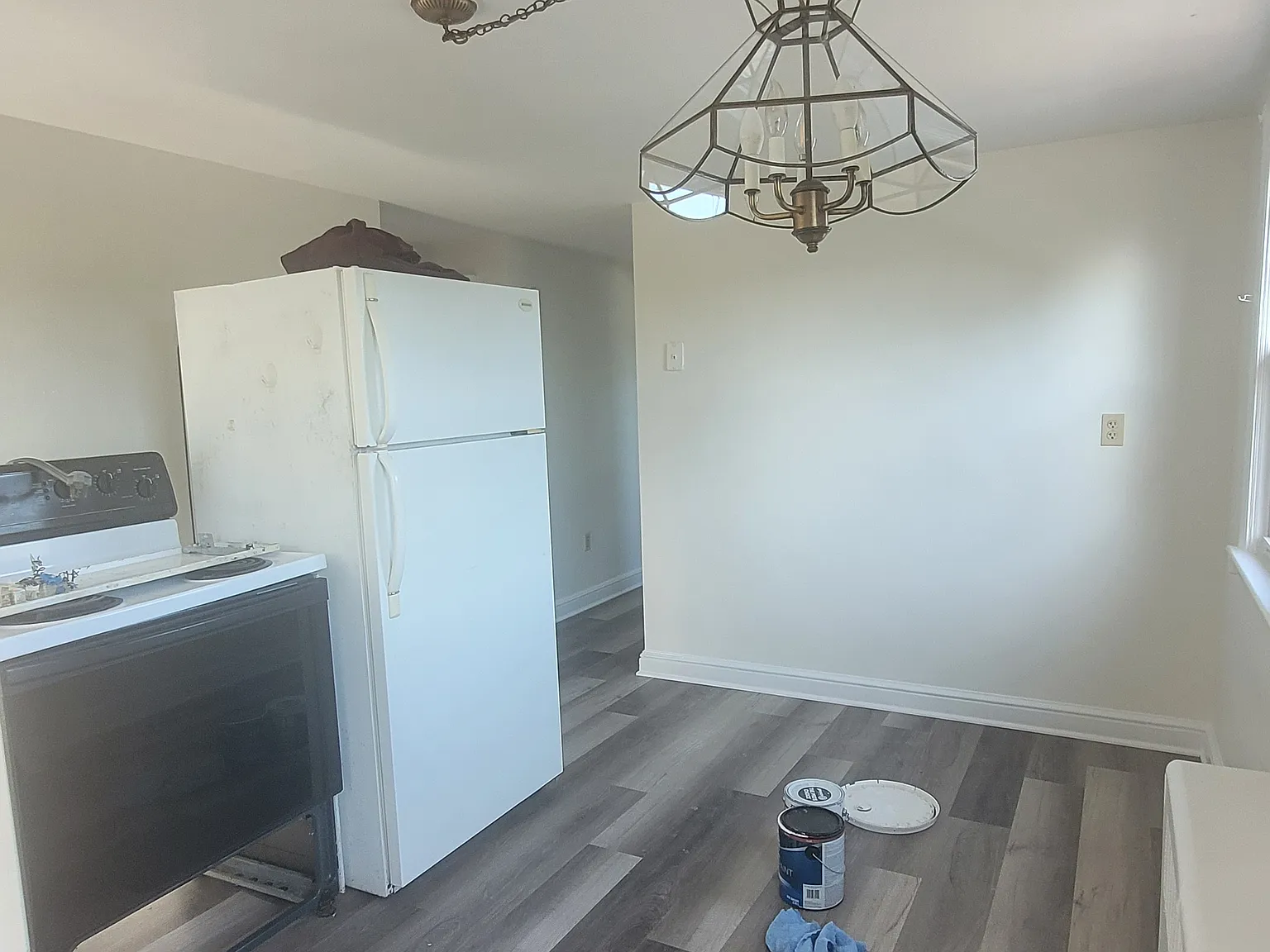 3 bed, 1200 sqft, $1,700 — Photo 3