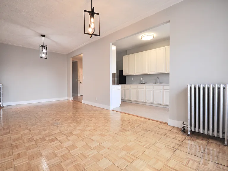330 Albany Ave #3 — Photo 5