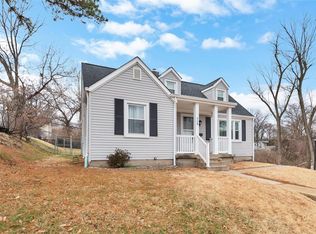 409 La Motte Ln, Saint Louis, MO