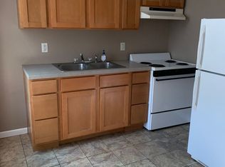 105 E Front St #4, Buchanan, MI 49107