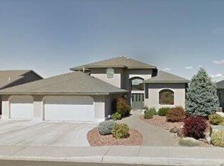 1314 W Grandview Ave, Sunnyside, WA 98944