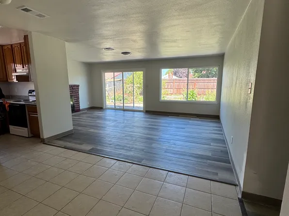 8220 Bernay Dr, Stockton, CA 95210