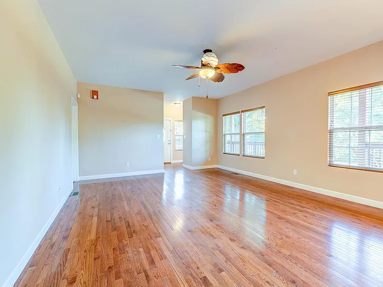1140 Collingwood Dr — Photo 13