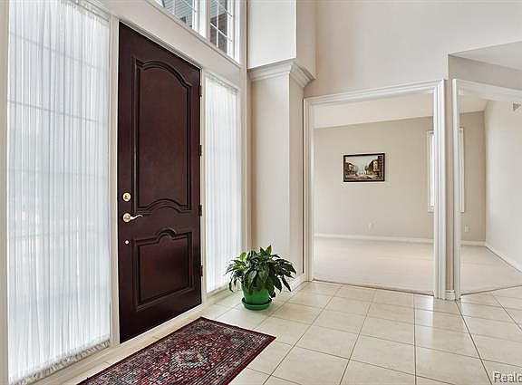 3rd image of 3603 N Century Oak Cir