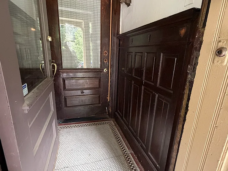 4233 Osage Ave — Photo 3