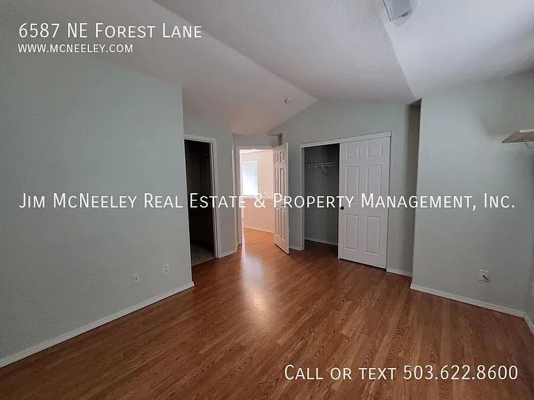 6587 NE Forest Ln — Photo 16