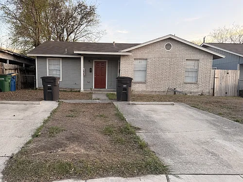 808 W Olmos Dr Photo 1