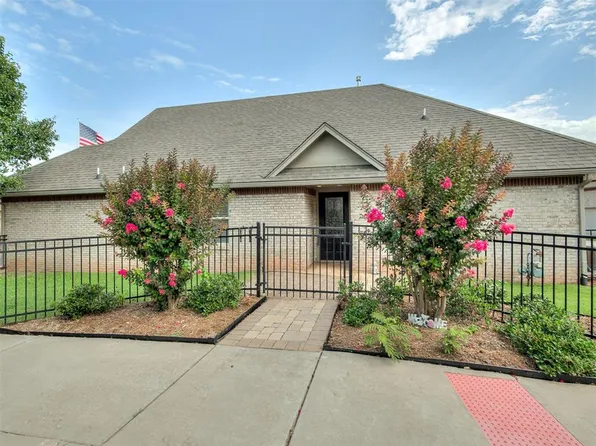119 Rue De Montserrat, Norman, OK 73071
