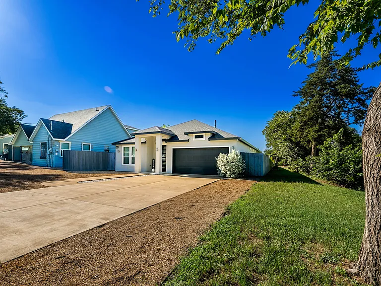 3425 Shelley Blvd — Photo 39