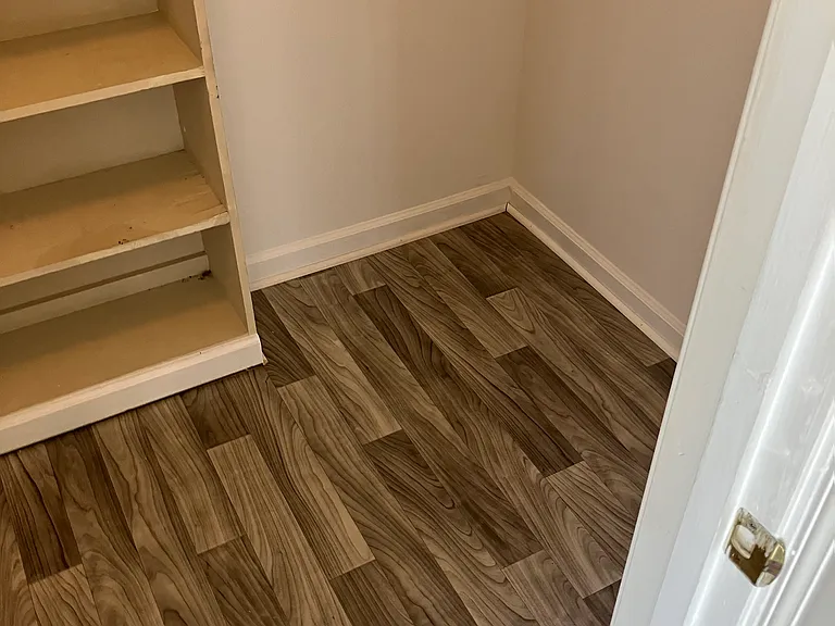 6891 Snyder Rd — Photo 5