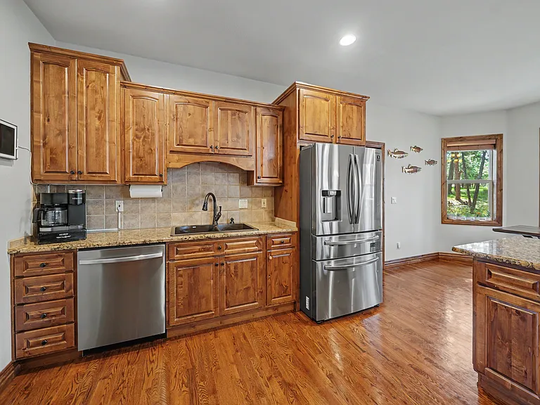 18145 Bakers Farm Rd — Photo 10