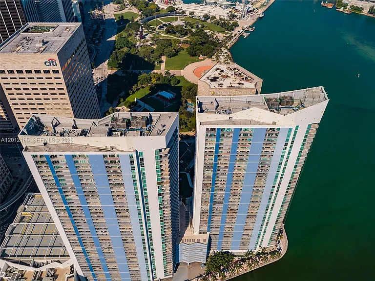 325 Biscayne Blvd #3617 — Photo 18