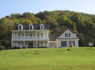 555 Rocks Farm Dr, Charlottesville, VA 22903