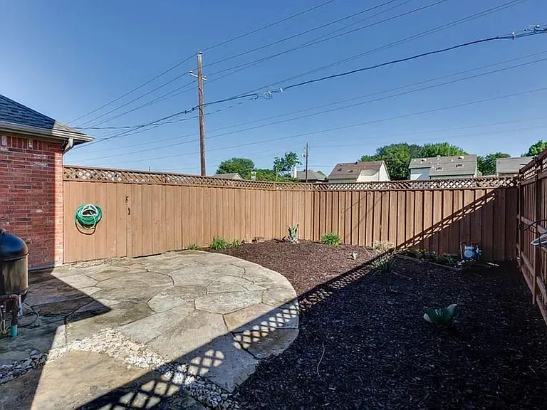 4035 Briarbend Rd — Photo 11