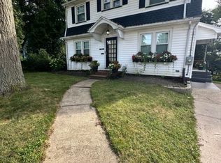 1975 6th St SW, Akron, OH 44314