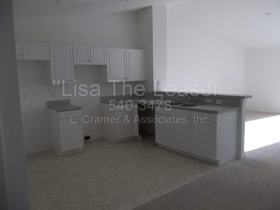 1st image of 451 Loretta Ave S