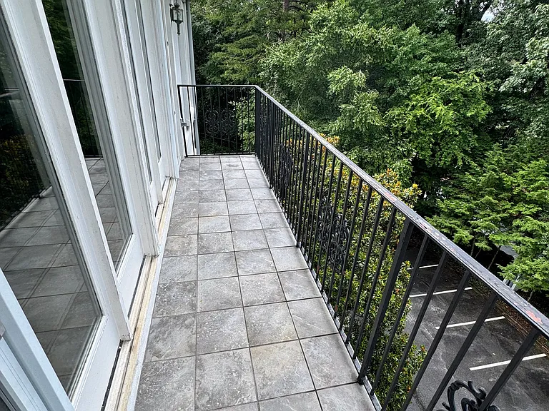 3201 Lenox Rd NE #46 — Photo 11