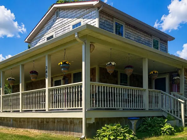 342 Port Douglas Rd, Keeseville, NY 12944