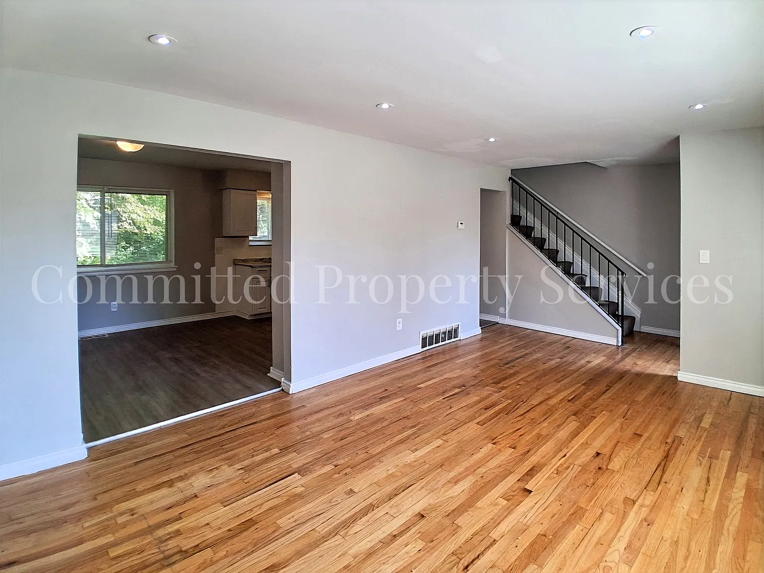 3 bed, 1.5 bath, 1210 sqft, $1,400 — Photo 2