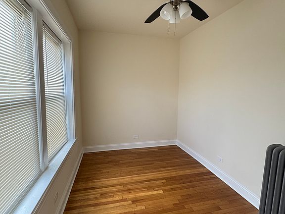 4th image of 4842 W Belle Plaine Ave APT 2N