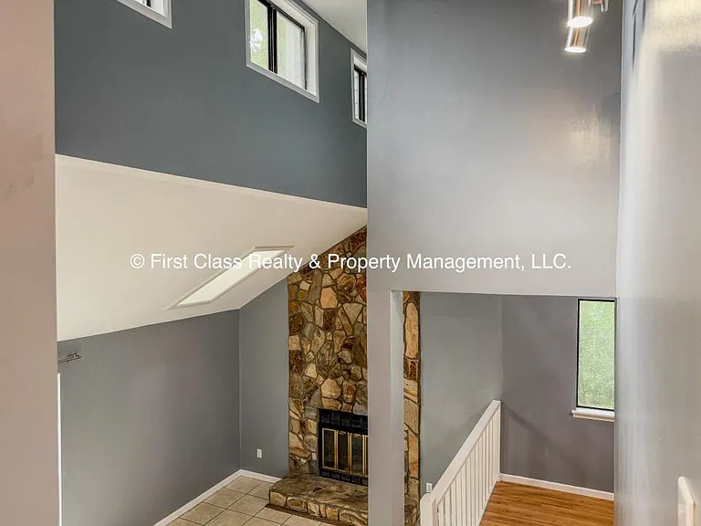 8015 Tiburon Cir — Photo 20