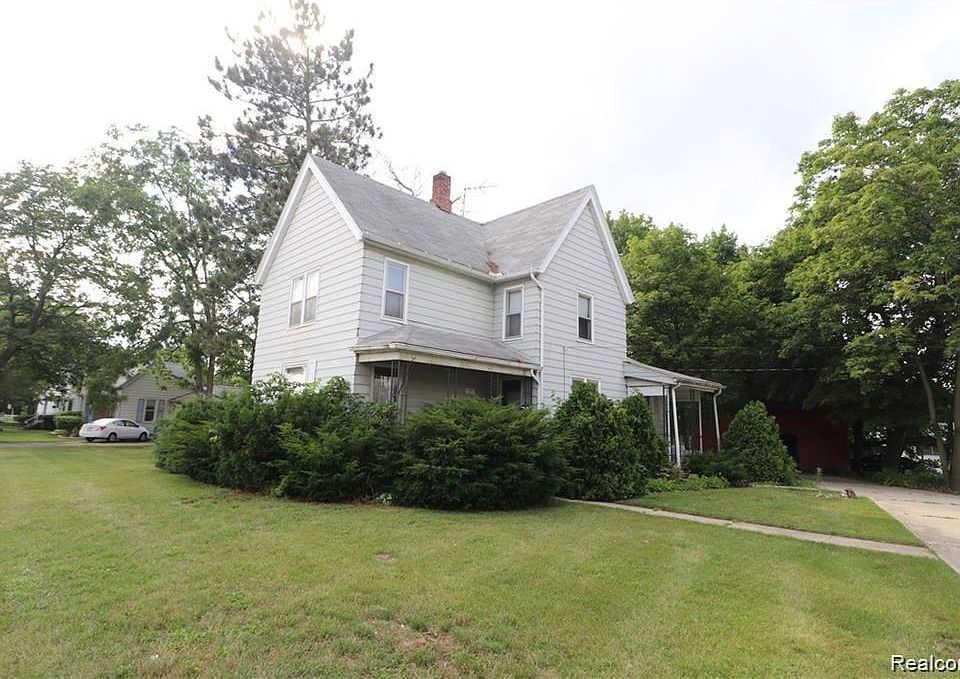 2nd image of 354 W Columbia Ave