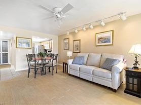 8445 Charter Club Cir, Fort Myers, FL