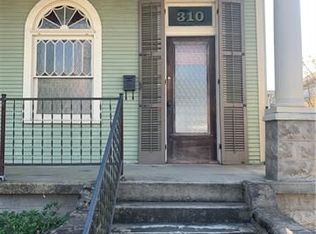310 Lavoisier St, Gretna, LA 70053