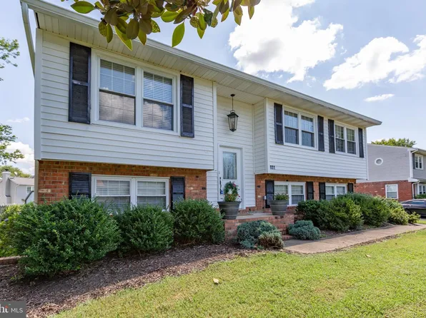 801 Kilarney Dr, Fredericksburg, VA 22407