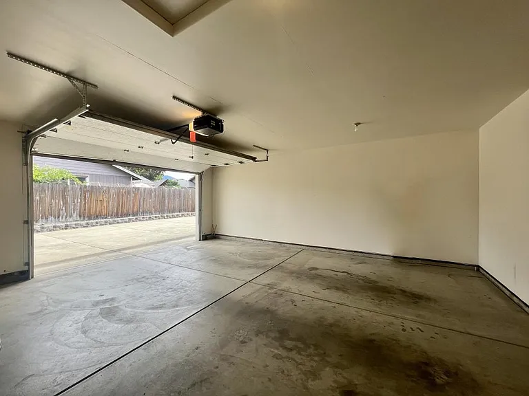 1268 SW Sun Glo Dr — Photo 15