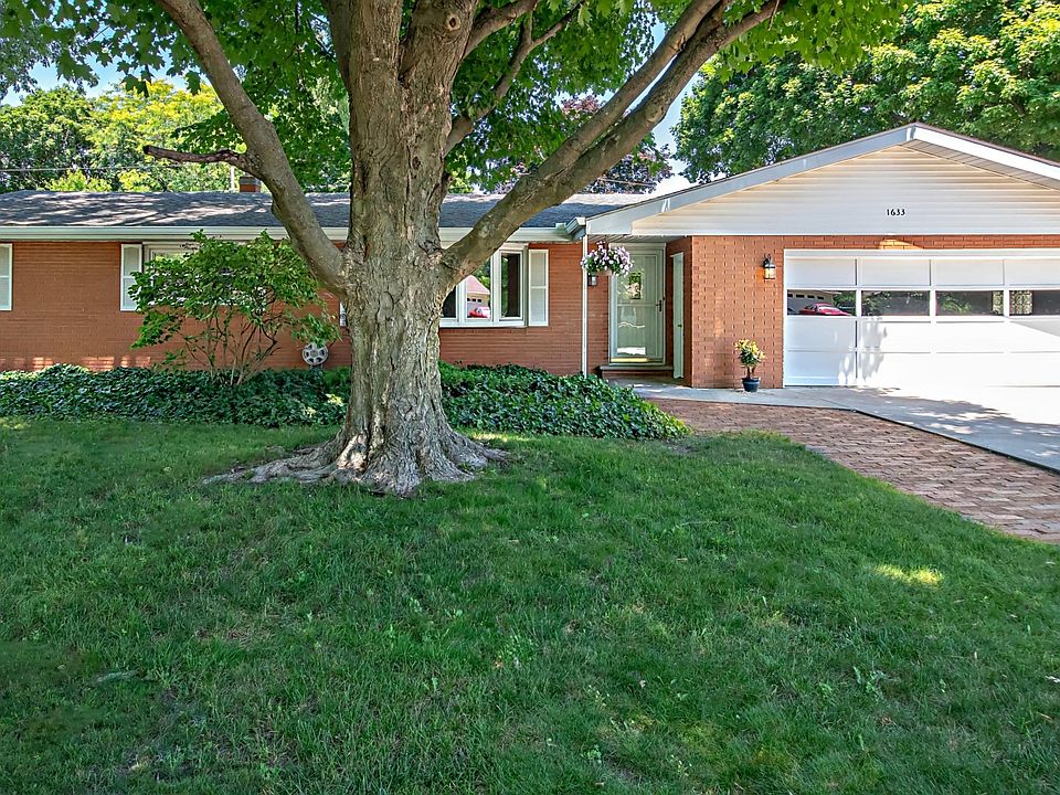 1st image of 1633 N Teakwood Dr