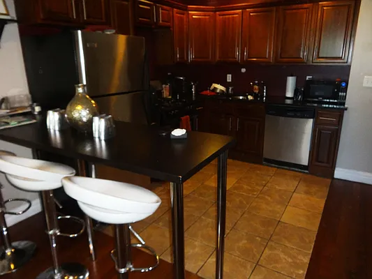 Rented by Blue Egg Realty Corp | media 72