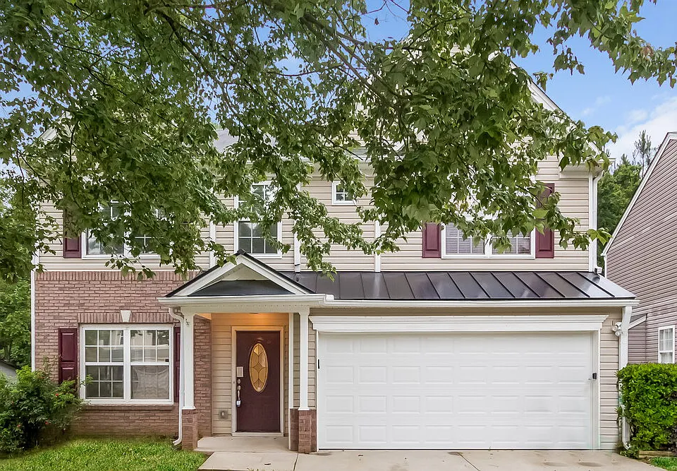 340 Meadows Ln