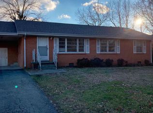 111 Gateway Ln, Hopkinsville, KY 42240