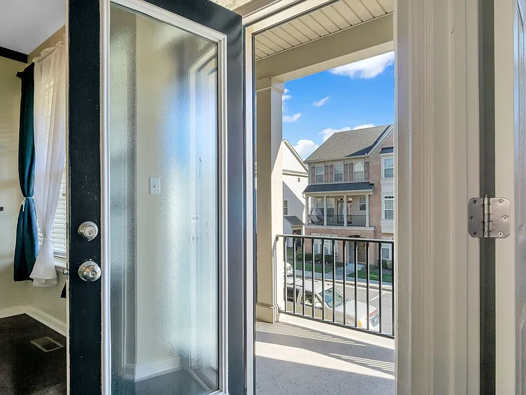50 Transit Ln — Photo 20
