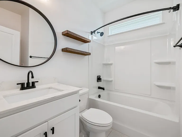 1069 Pennington Dr — Photo 17