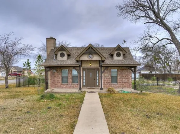 110 Reese St, Nevada, TX 75173
