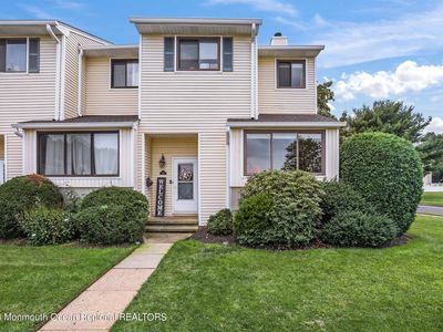 211 Clubhouse Drive, Middletown, NJ, 07748