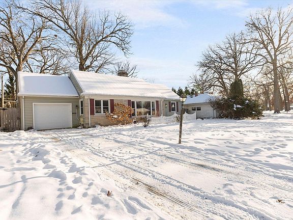 2nd image of 3708 Kirkwood Dr
