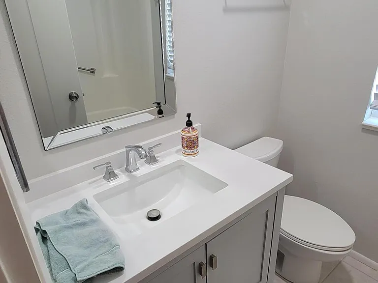 10715 W Tropicana Cir — Photo 23
