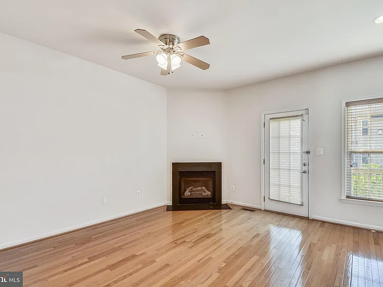 25082 Cypress Mill Ter — Photo 5