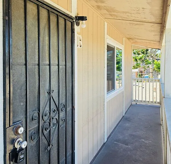 1980 Anaheim Ave #B — Photo 1