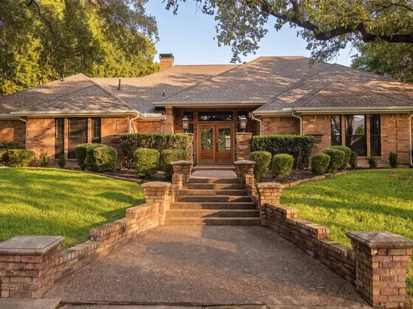 5626 Twin Brooks Dr, Dallas, TX 75252