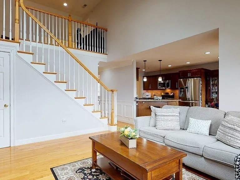 19 Flint Pond Dr — Photo 4