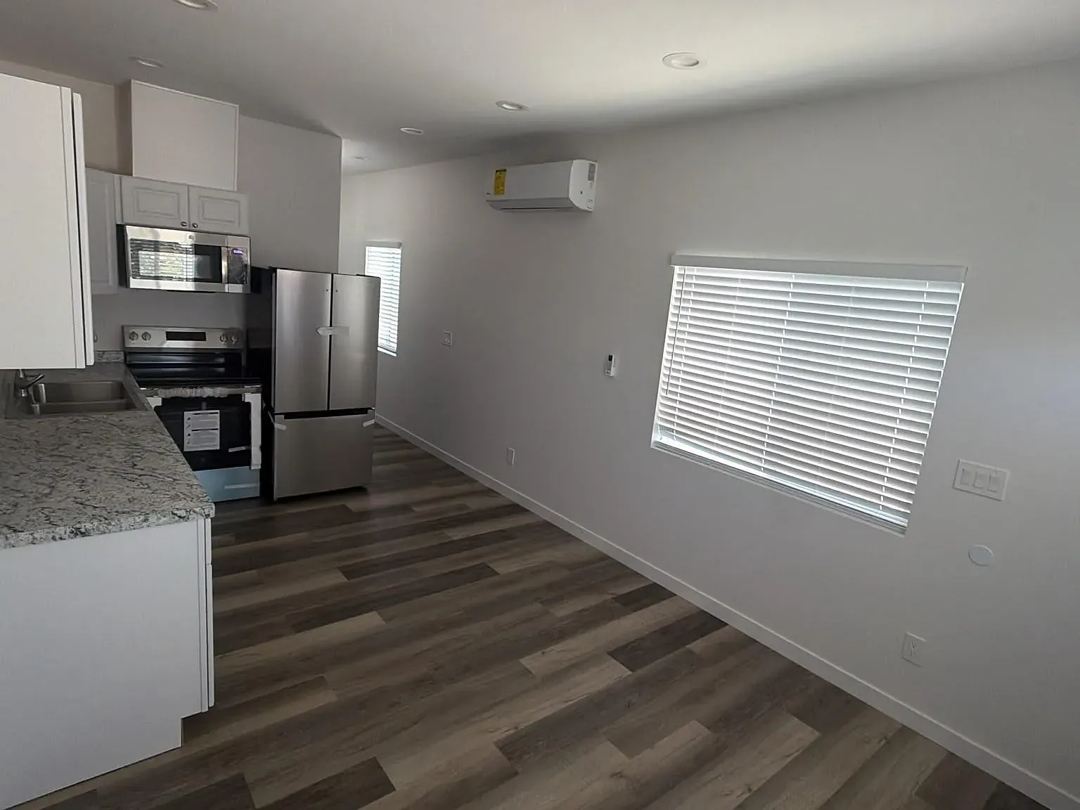 1 bed, 1.0 bath, 477 sqft, $2,000 — Photo 2