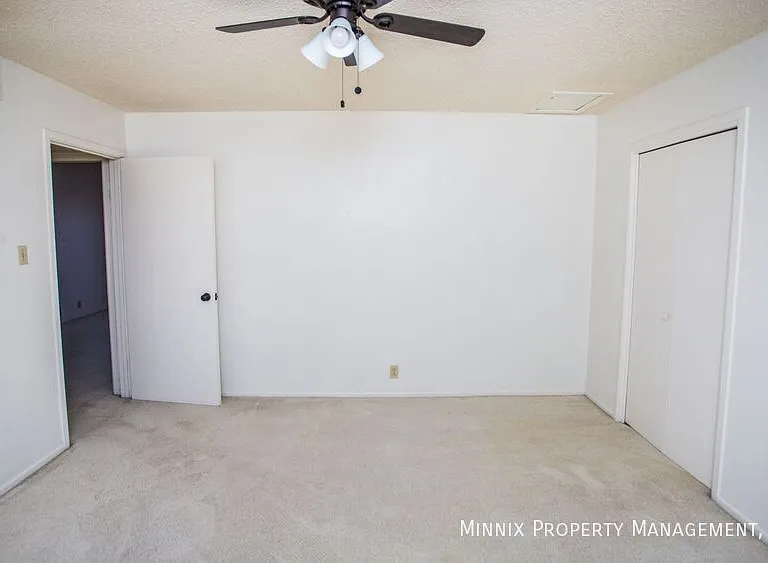 Whispering Oaks 1904 N. Midland — Photo 25